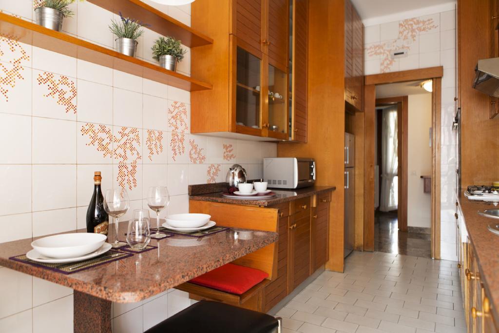 Fiera Monterosa 11 Apartment Milan Ruang foto