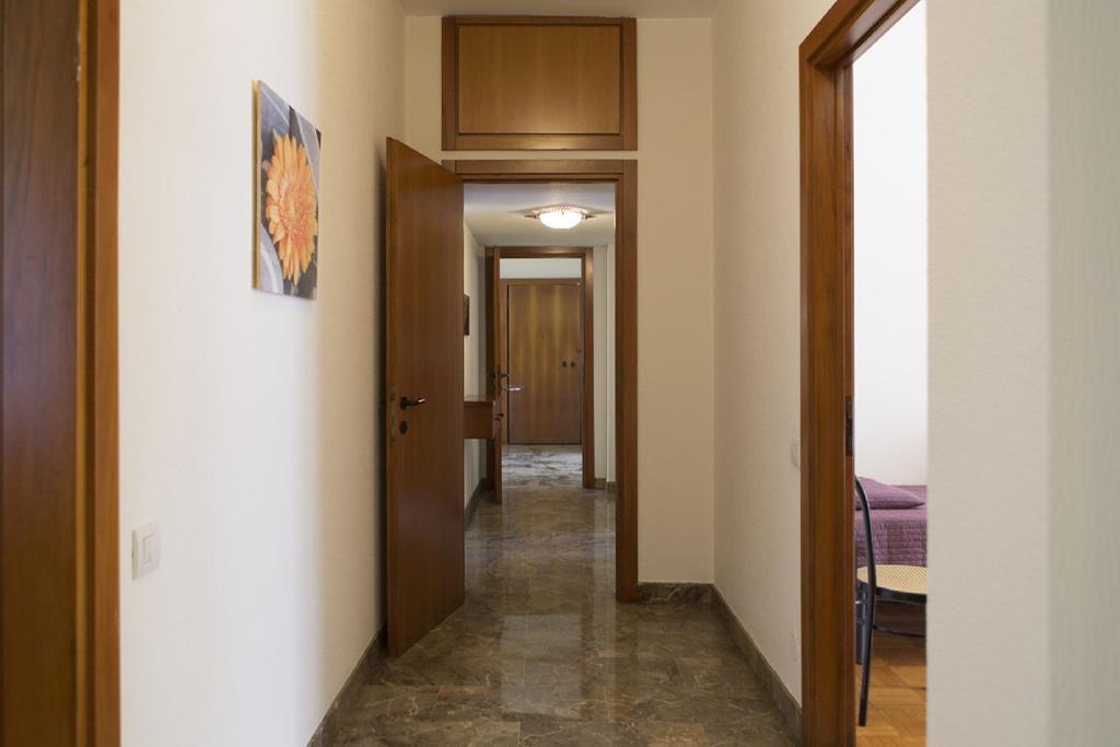 Fiera Monterosa 11 Apartment Milan Ruang foto