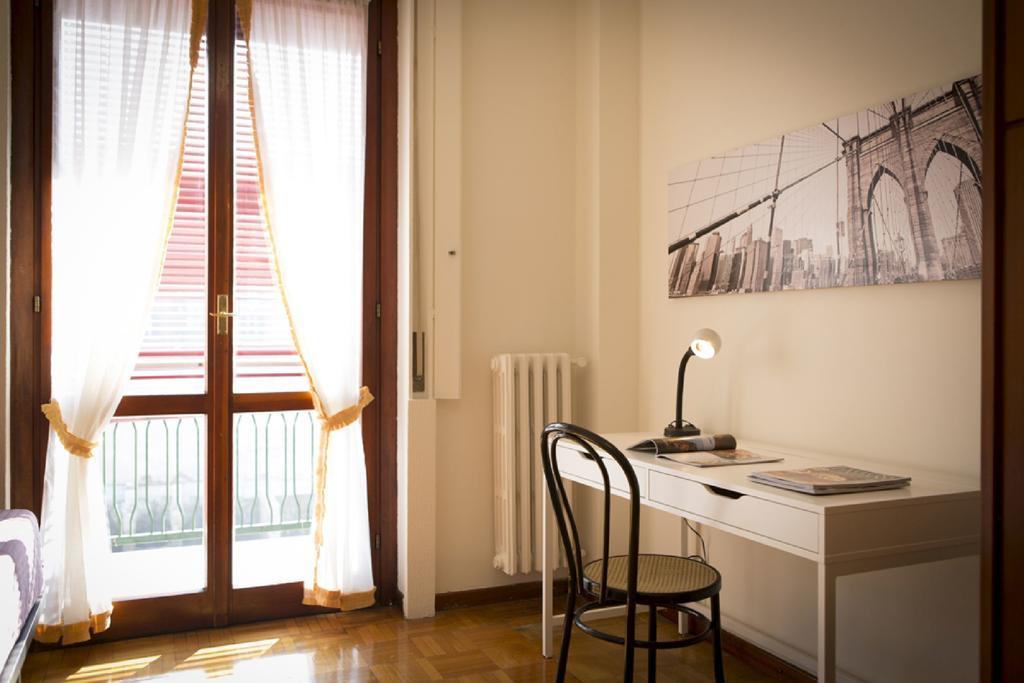 Fiera Monterosa 11 Apartment Milan Ruang foto