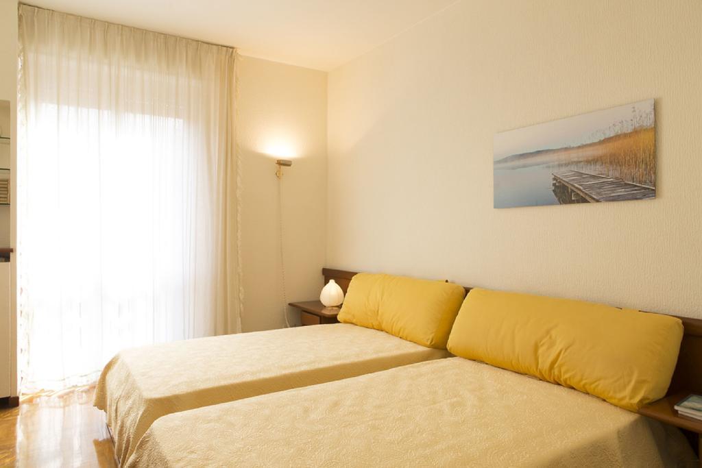 Fiera Monterosa 11 Apartment Milan Ruang foto